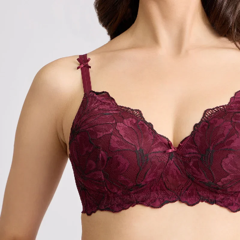 lola-mae-by-nykaa-fashion-the-parisian-cut-t-shirt-bra-maroon-lmb1023