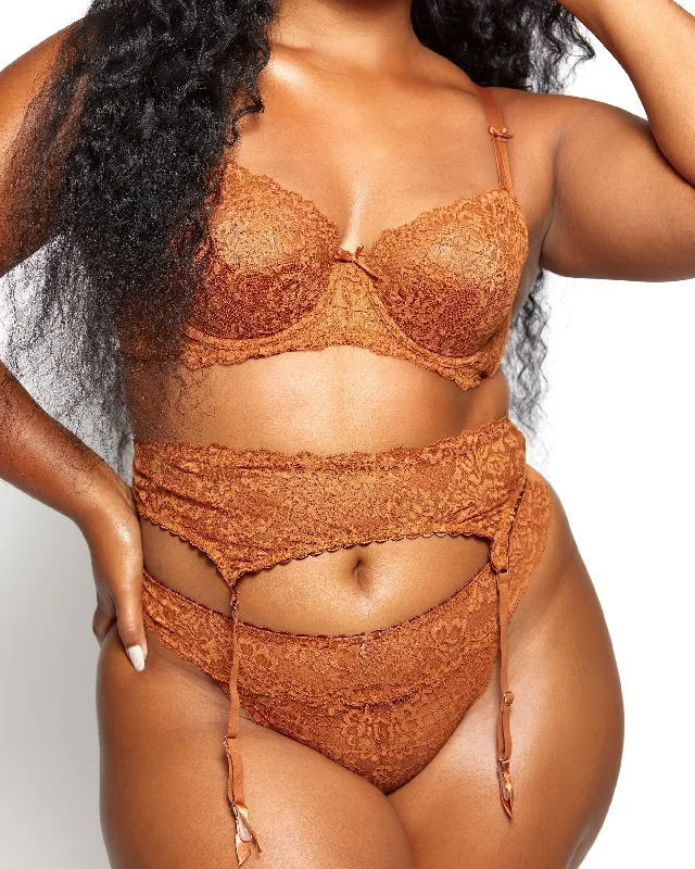 love-vera-nude-three-piece-floral-lace-garter-set-butter-toffee