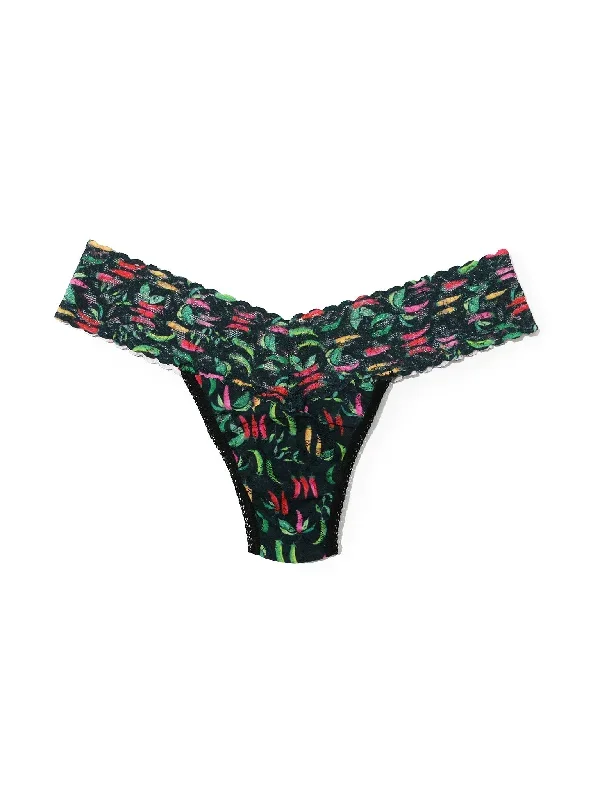 printed-signature-lace-low-rise-thong-extra-spice