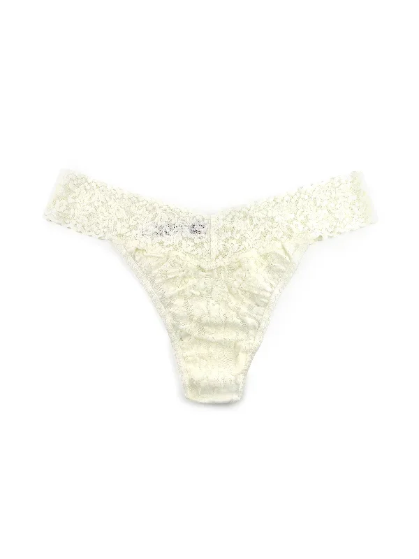 signature-lace-original-rise-thong-marshmallow