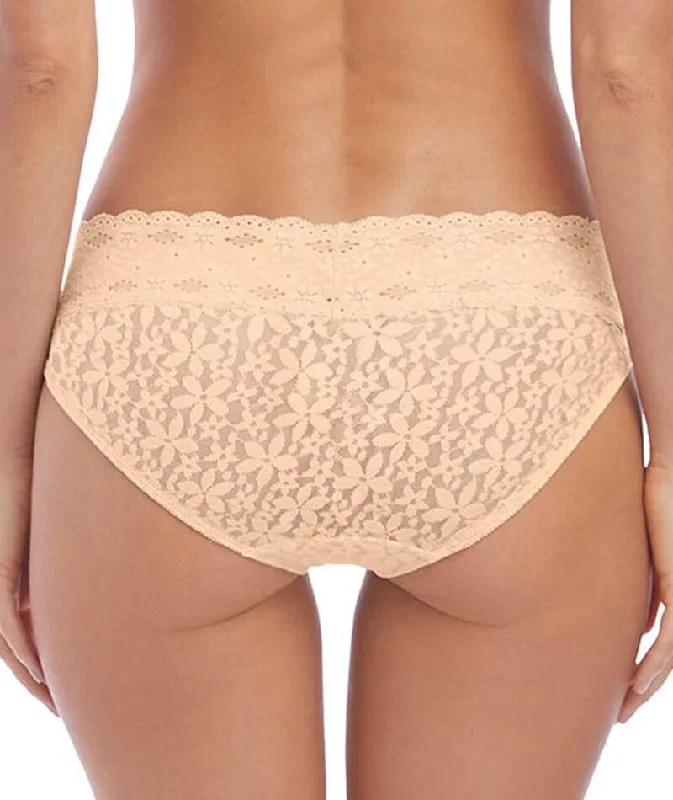 wacoal-halo-lace-bikini-brief-nude